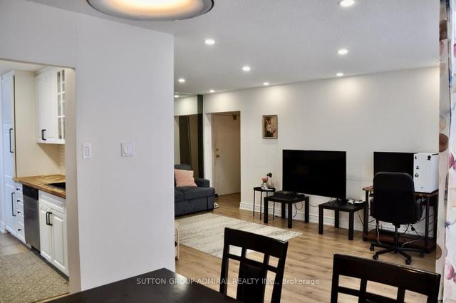 ph2203 - 205 Hilda Ave, Condo with 3 bedrooms, 2 bathrooms and 1 parking in Toronto ON | Image 1