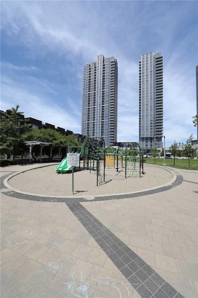 1018 - 275 Village Green Sq, Condo with 1 bedrooms, 1 bathrooms and 1 parking in Toronto ON | Image 10