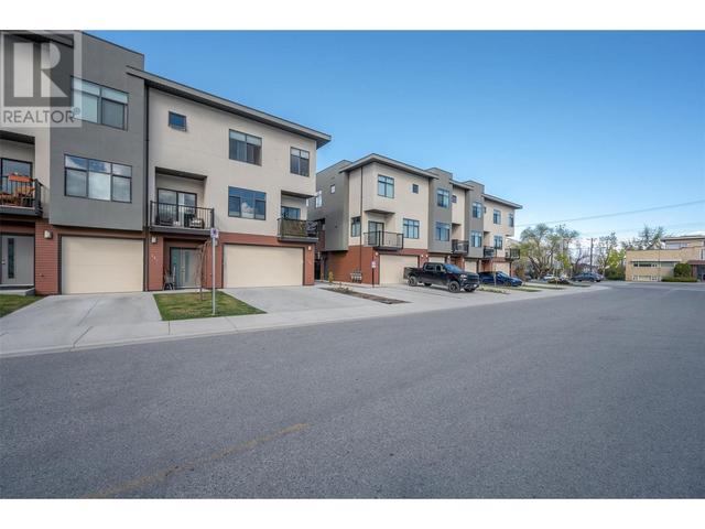 120 - 388 Eckhardt Avenue E, House attached with 3 bedrooms, 1 bathrooms and 4 parking in Penticton BC | Image 42