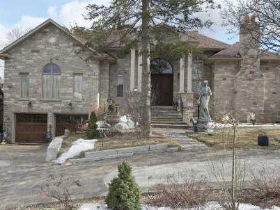 81 Woodward Ave, House detached with 4 bedrooms, 6 bathrooms and 9 parking in Markham ON | Image 1