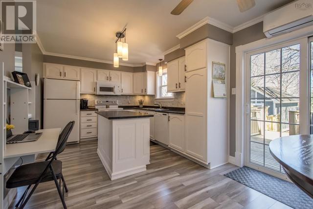 81 First Street, House semidetached with 3 bedrooms, 2 bathrooms and null parking in Halifax NS | Image 9