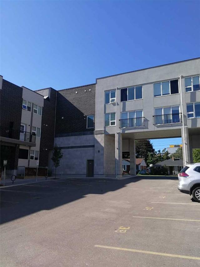 107 - 288 Albert St, Townhouse with 3 bedrooms, 3 bathrooms and 1 parking in Waterloo ON | Image 1