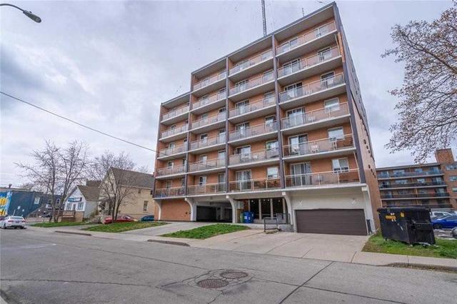 207 - 30 Summit Ave, Condo with 1 bedrooms, 1 bathrooms and 1 parking in Hamilton ON | Image 20