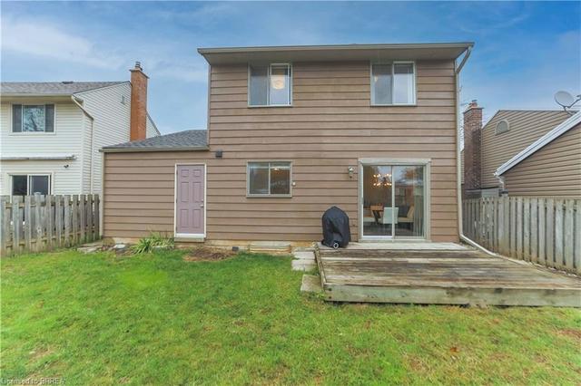 24 Hallmark Street, House detached with 3 bedrooms, 1 bathrooms and 3 parking in Brantford ON | Image 30