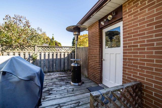 896 Vicki Dr, House detached with 3 bedrooms, 3 bathrooms and 7 parking in Pickering ON | Image 30