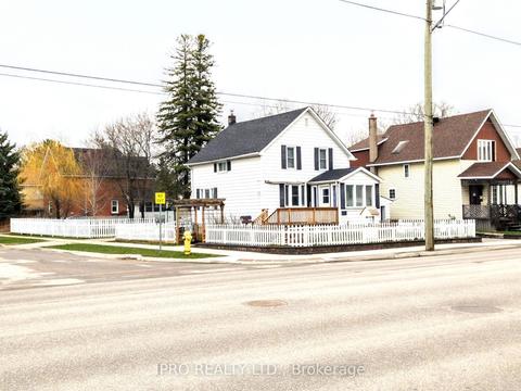 1512 Cassells St, House detached with 3 bedrooms, 2 bathrooms and 3 parking in North Bay ON | Card Image