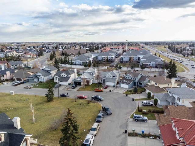33 Coronado Place Ne, House detached with 3 bedrooms, 3 bathrooms and 4 parking in Calgary AB | Image 41