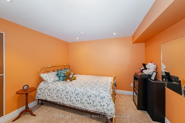 1342 Lewisham Dr, House detached with 3 bedrooms, 2 bathrooms and 2 parking in Mississauga ON | Image 20