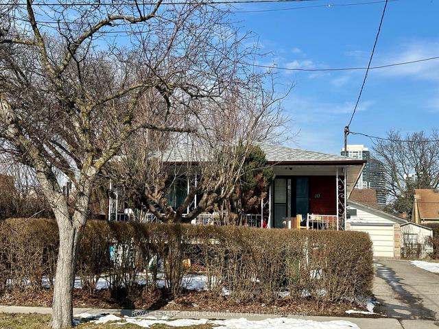 10 Otonabee Ave, House detached with 3 bedrooms, 2 bathrooms and 8 parking in Toronto ON | Image 3