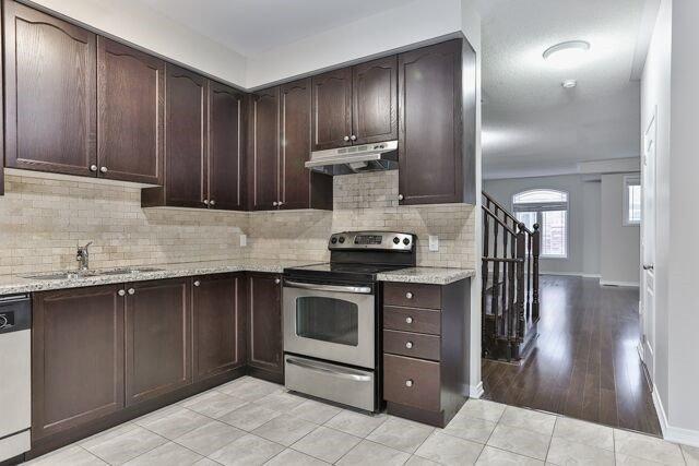 11 - 6625 Falconer Dr, Townhouse with 3 bedrooms, 3 bathrooms and 1 parking in Mississauga ON | Image 5