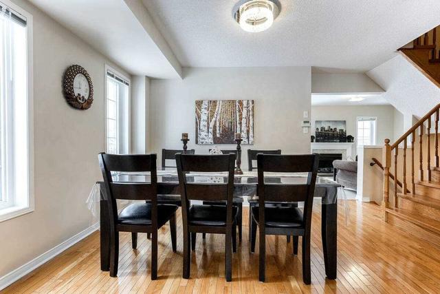3640 Freeman Terr, House semidetached with 3 bedrooms, 4 bathrooms and 3 parking in Mississauga ON | Image 2