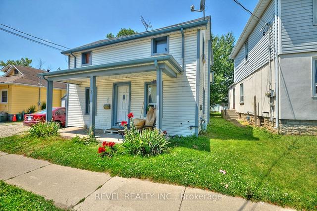8 Pelham Rd E, House other with 5 bedrooms, 3 bathrooms and 3 parking in St. Catharines ON | Image 8