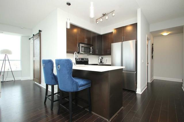 518 - 1 Hurontario St, Condo with 2 bedrooms, 2 bathrooms and 1 parking in Mississauga ON | Image 4