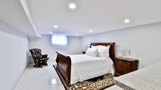 86 Emperor St, House detached with 5 bedrooms, 4 bathrooms and 8 parking in Ajax ON | Image 33
