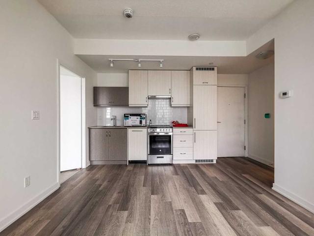 16x - 181 Huron St, Condo with 1 bedrooms, 1 bathrooms and 0 parking in Toronto ON | Image 6