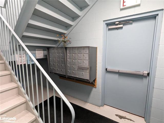 Hall to elevator and stairs | Image 18