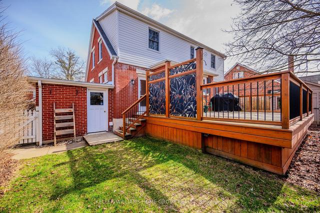 18 Lowrey Ave S, House detached with 3 bedrooms, 2 bathrooms and 3 parking in Cambridge ON | Image 26