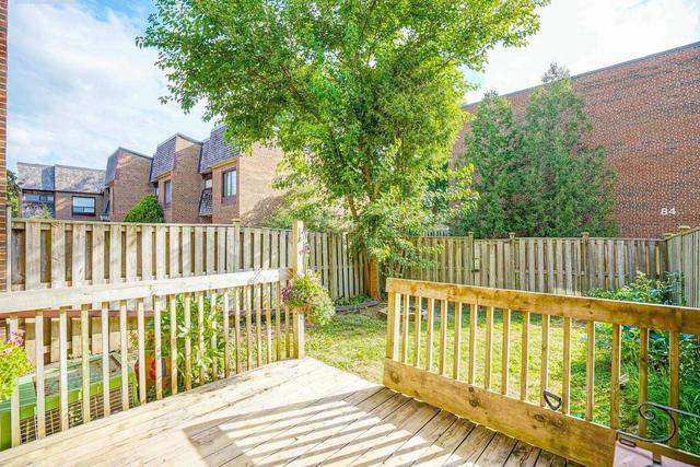 6 - 82 Castlebury Cres, Townhouse with 4 bedrooms, 2 bathrooms and 2 parking in Toronto ON | Image 8
