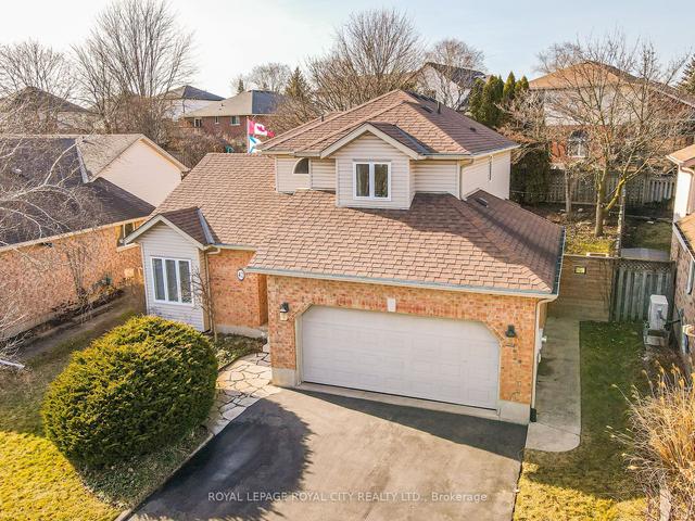 42 Peartree Cres, House detached with 3 bedrooms, 4 bathrooms and 6 parking in Guelph ON | Image 1