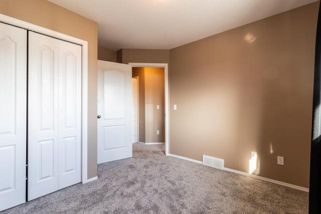 364 Northlands Pointe Ne, Home with 3 bedrooms, 1 bathrooms and 2 parking in Medicine Hat AB | Image 30