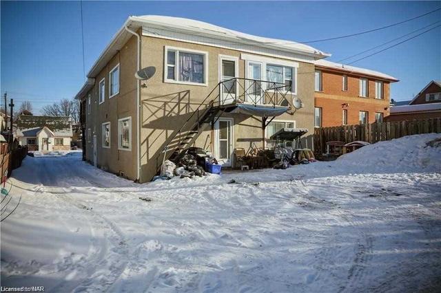 221 Nolin St, House detached with 8 bedrooms, 6 bathrooms and 6 parking in Greater Sudbury ON | Image 4
