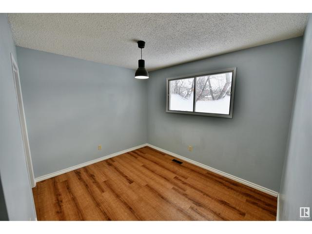 4809 52 St, House detached with 4 bedrooms, 2 bathrooms and null parking in Glendon AB | Image 9