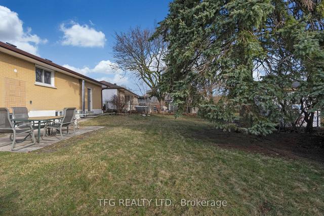 745 Glengrove St, House detached with 3 bedrooms, 2 bathrooms and 5 parking in Oshawa ON | Image 28