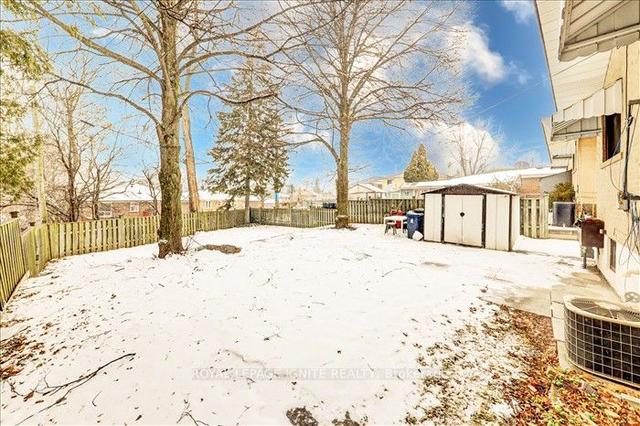 830 Scarborough Golfclub Rd, House detached with 3 bedrooms, 2 bathrooms and 6 parking in Toronto ON | Image 17