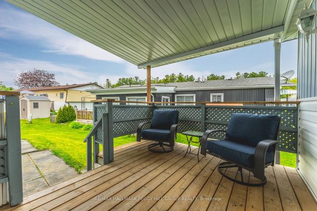 11 Rosewood Crt, Home with 2 bedrooms, 2 bathrooms and 2 parking in Innisfil ON | Image 3