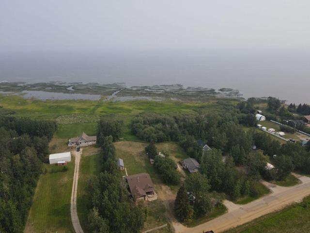155 Peace River Avenue, House detached with 2 bedrooms, 2 bathrooms and null parking in Big Lakes County AB | Image 18