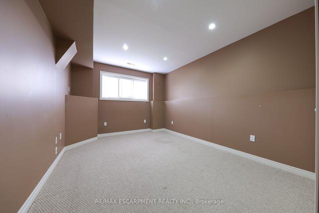 6992 Julie Dr, House detached with 3 bedrooms, 2 bathrooms and 4 parking in Niagara Falls ON | Image 13