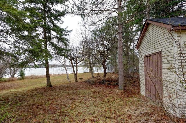 28 Grills Rd, House detached with 2 bedrooms, 1 bathrooms and 1 parking in Kawartha Lakes ON | Image 18