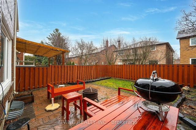 41 Jonathan Gate, House detached with 3 bedrooms, 3 bathrooms and 3 parking in Vaughan ON | Image 19