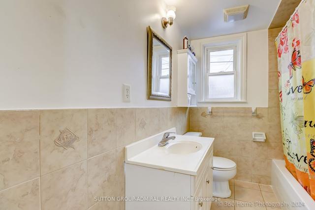 20 Rambler Pl, House semidetached with 2 bedrooms, 2 bathrooms and 6 parking in Toronto ON | Image 10