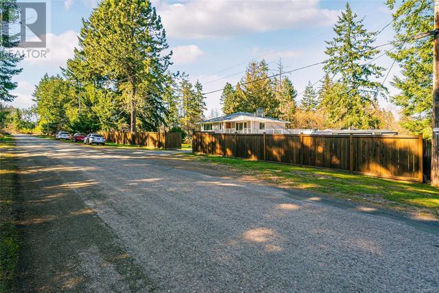 2439 Cross Rd, House detached with 3 bedrooms, 3 bathrooms and 5 parking in Nanaimo E BC | Image 69