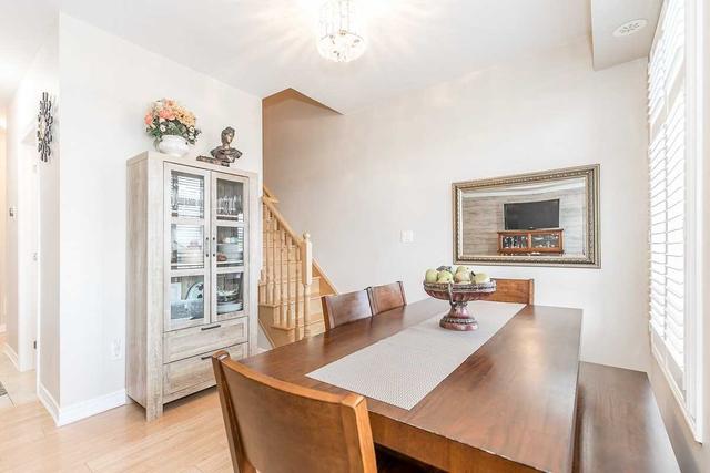 8 - 9621 Jane St, Townhouse with 2 bedrooms, 2 bathrooms and 1 parking in Vaughan ON | Image 7