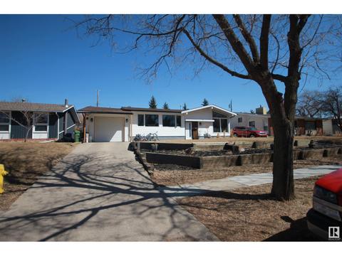 11 Geneva Cr, House detached with 4 bedrooms, 3 bathrooms and null parking in St. Albert AB | Card Image