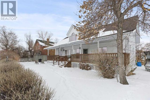 127 2nd Avenue W, House detached with 4 bedrooms, 2 bathrooms and 2 parking in Hussar AB | Image 3
