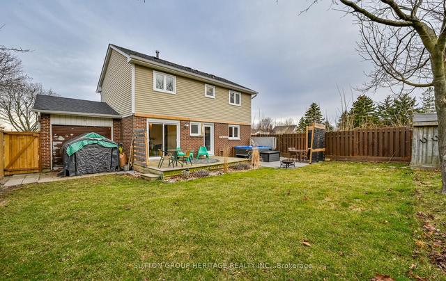 40 Panter Cres, House detached with 4 bedrooms, 3 bathrooms and 4 parking in Ajax ON | Image 17