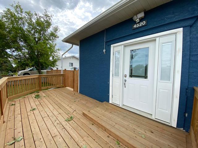 4520 50 Street, House detached with 3 bedrooms, 2 bathrooms and 5 parking in Saddle Hills County AB | Image 7