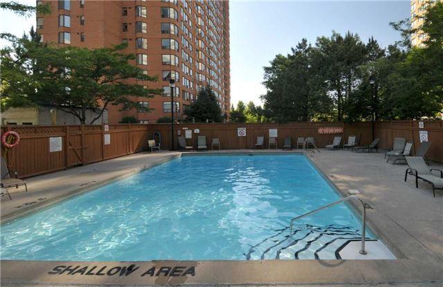 2009 - 1270 Maple Crossing Blvd, Condo with 2 bedrooms, 2 bathrooms and 2 parking in Burlington ON | Image 12
