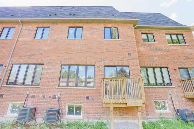 108 Lichfield Rd, House attached with 4 bedrooms, 4 bathrooms and 5 parking in Markham ON | Image 19