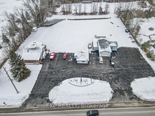 4402 Baseline Rd, House detached with 2 bedrooms, 2 bathrooms and 25 parking in Georgina ON | Image 1