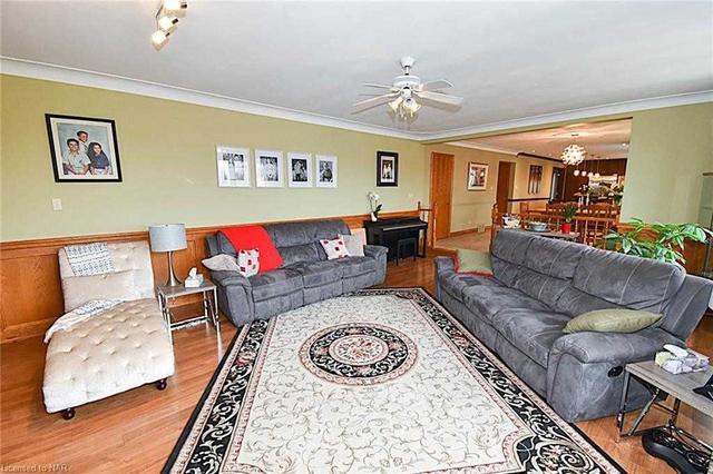1081 Vansickle Rd N, House detached with 4 bedrooms, 4 bathrooms and 11 parking in St. Catharines ON | Image 11