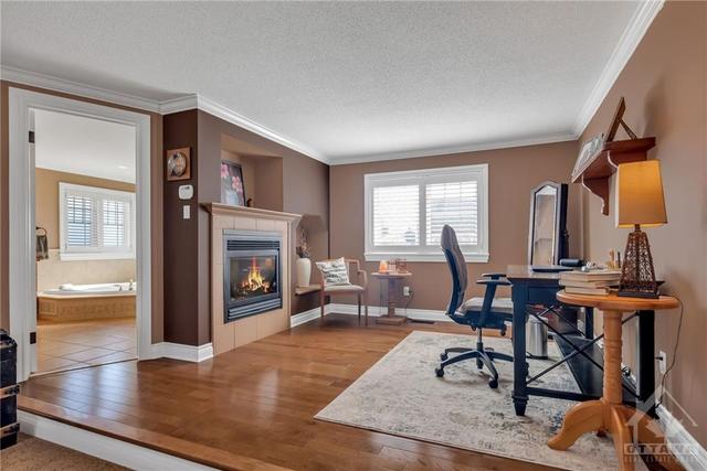 16 Kyle Avenue, House detached with 4 bedrooms, 4 bathrooms and 9 parking in Ottawa ON | Image 14
