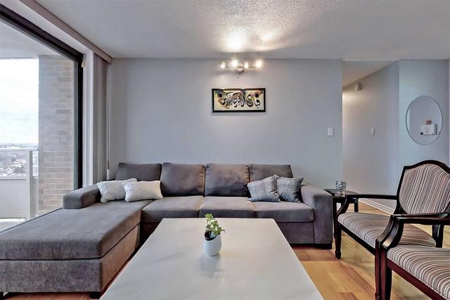 1709 - 15 Torrance Rd, Condo with 2 bedrooms, 2 bathrooms and 1 parking in Toronto ON | Image 7