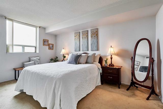 1211 - 2466 Eglinton Ave E, Condo with 2 bedrooms, 2 bathrooms and 1 parking in Toronto ON | Image 4