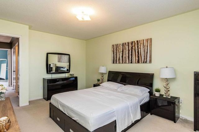 28 Secord Cres, House semidetached with 3 bedrooms, 3 bathrooms and 4 parking in Brampton ON | Image 13