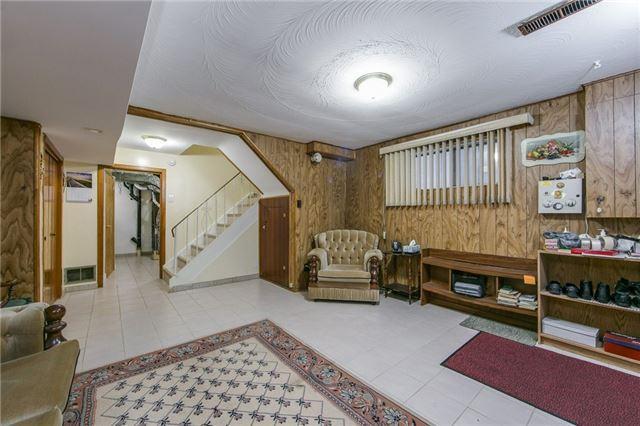68 Eaton Ave, House detached with 3 bedrooms, 3 bathrooms and 2 parking in Toronto ON | Image 15