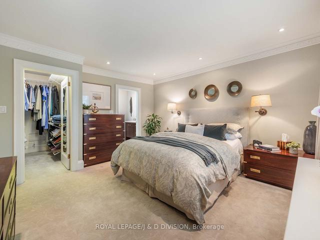 103 Cortleigh Blvd, House detached with 4 bedrooms, 5 bathrooms and 6 parking in Toronto ON | Image 4